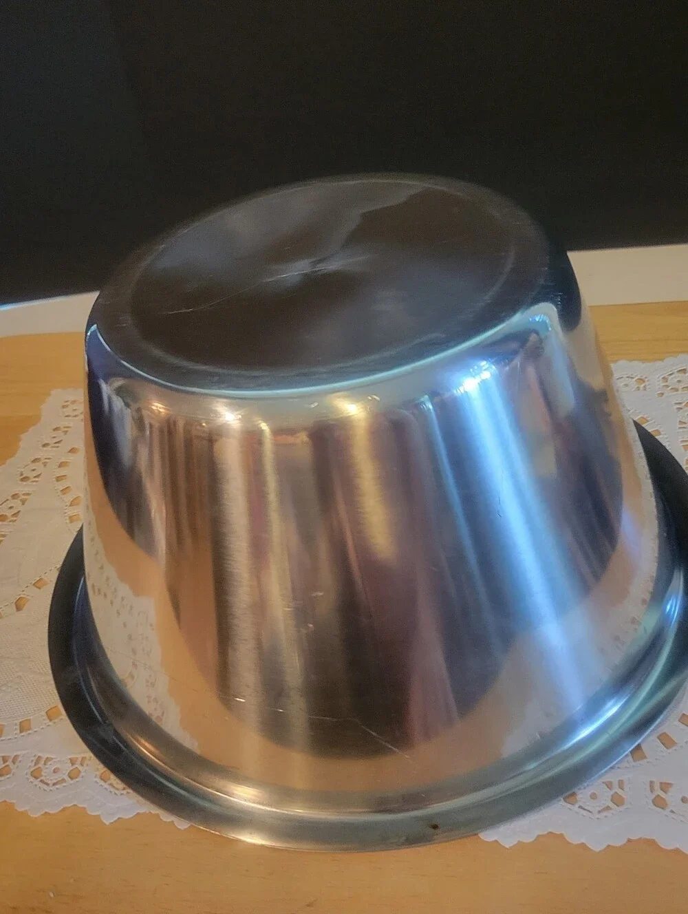 Rostfritt Stal 4L Stainless Steel Bowl Made in SwedenTapered bowl.